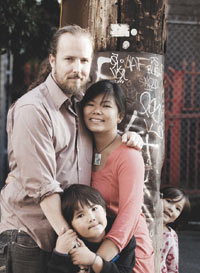 Craig Greenfield and his wife Nay Craig Greenfield and his wife Nay
